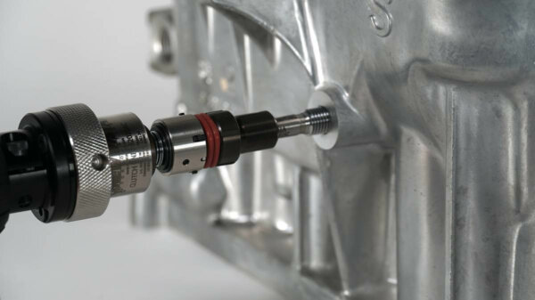 One RT Thread Unit equipped with a type FP chuck